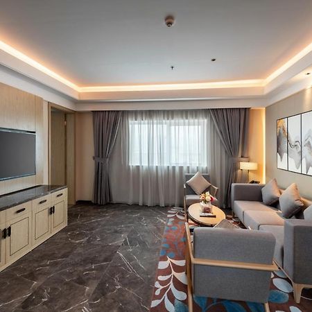 Aber Bani Amr Hotel Al Namas Buitenkant foto